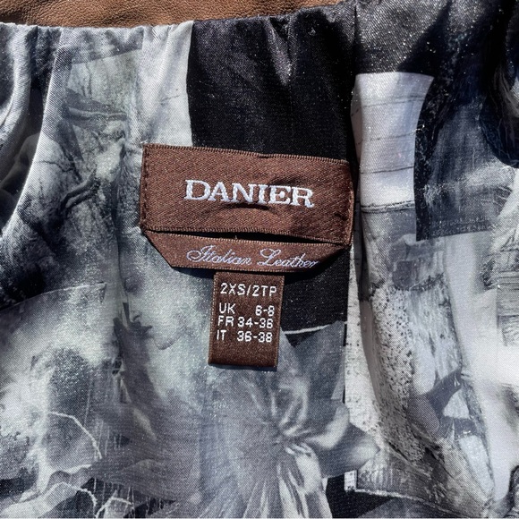 Danier Leather Jacket - Picture 7 of 8